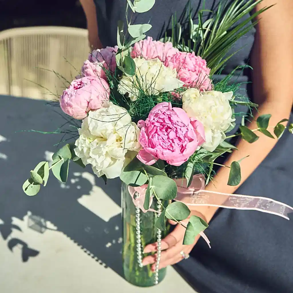 Vazoda Pembe Beyaz Şakayık